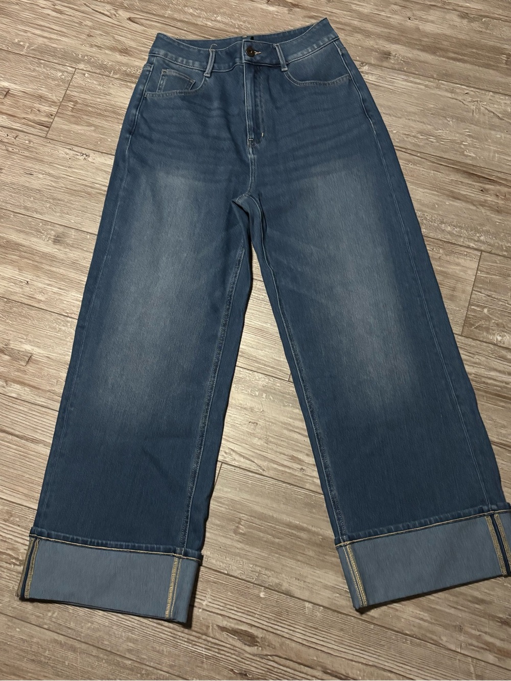 HALARA Flex Denim- cuffed bottoms - size small